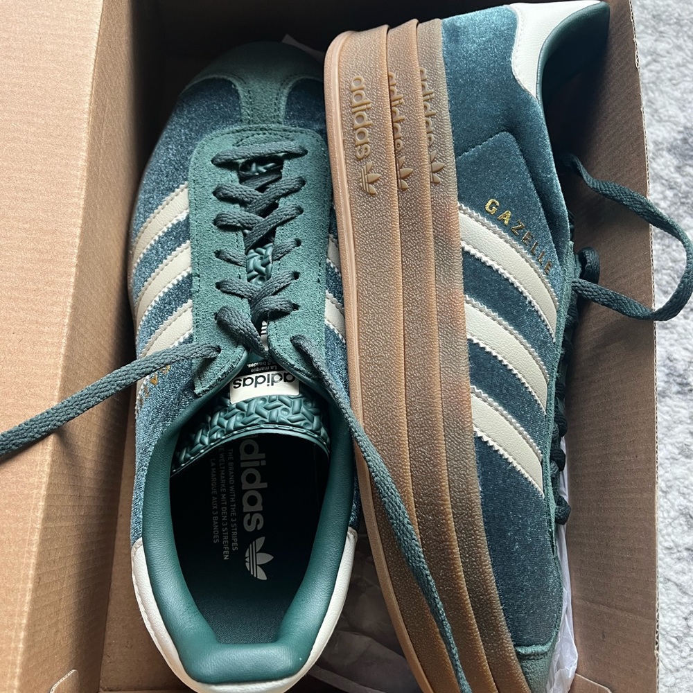 Adidas Gazelle Dark Green Sneakers - Picture 5 of 6
